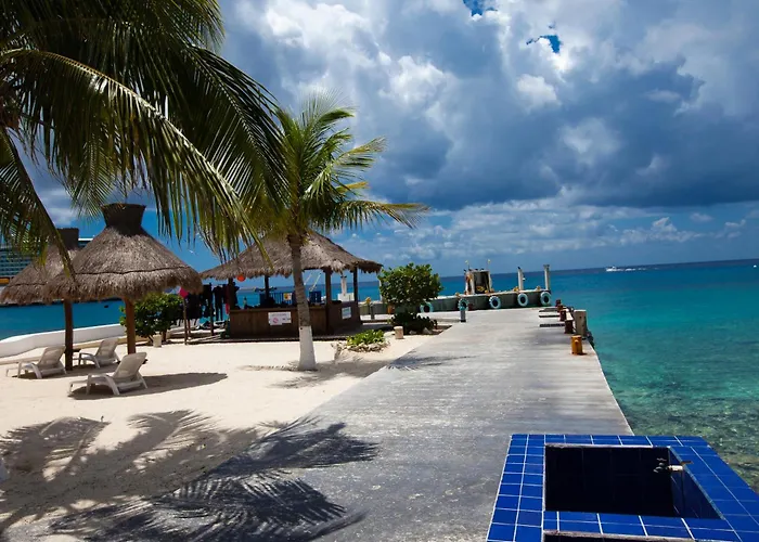 Casa Del Mar & Dive With Free Access To An Exclusive Club Hotel 4*