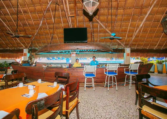 Casa Del Mar & Dive With Free Access To An Exclusive Club Hotel 4*