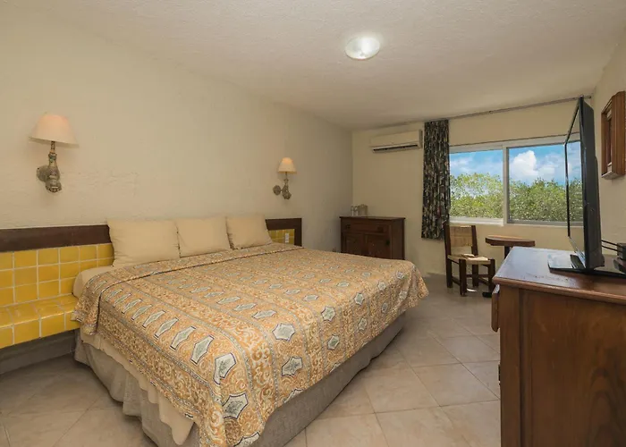 Casa Del Mar & Dive With Free Access To An Exclusive Club Hotel 4*