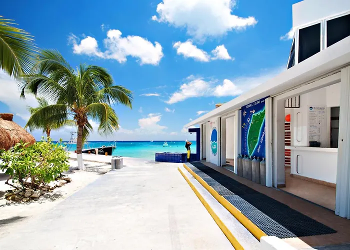 Hotel Casa Del Mar & Dive With Free Access To An Exclusive Club
