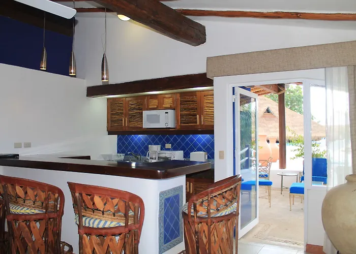 Hotel Casa Del Mar & Dive With Free Access To An Exclusive Club