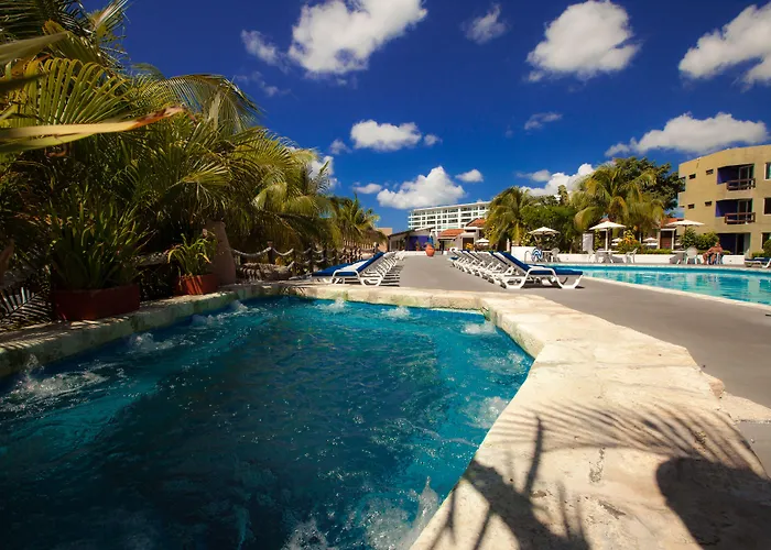 Casa Del Mar & Dive With Free Access To An Exclusive Club Cozumel