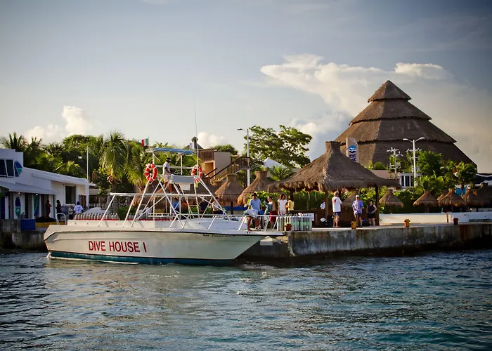 Hotel Casa Del Mar & Dive With Free Access To An Exclusive Club