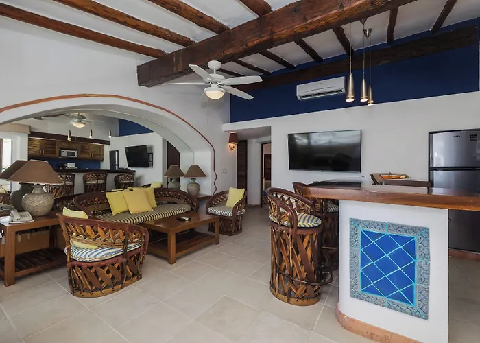 Casa Del Mar & Dive With Free Access To An Exclusive Club Hotel
